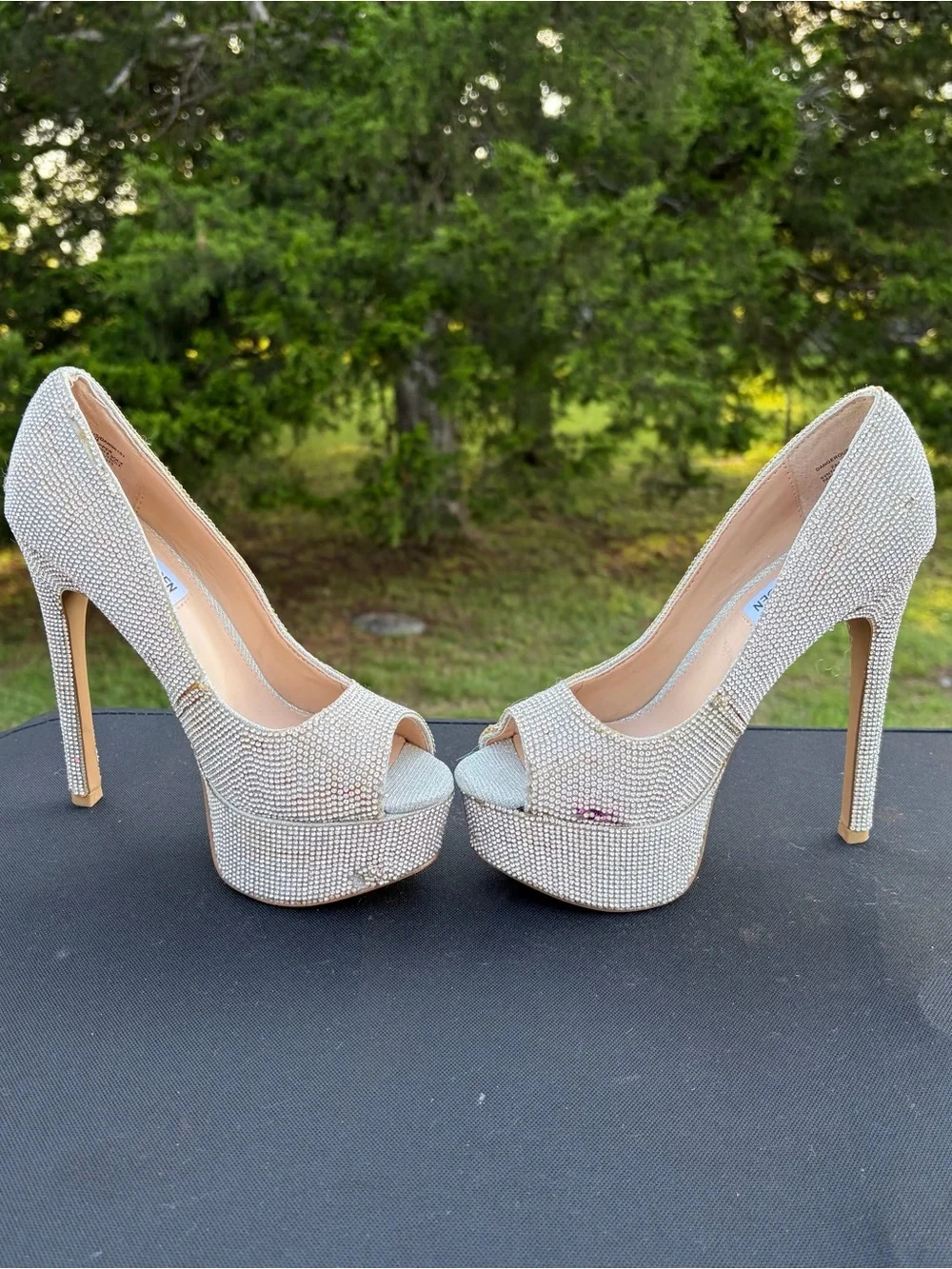 Steve Madden Silver Crystal Peep-Toe Platform Heels Sz 6 see pics for condition